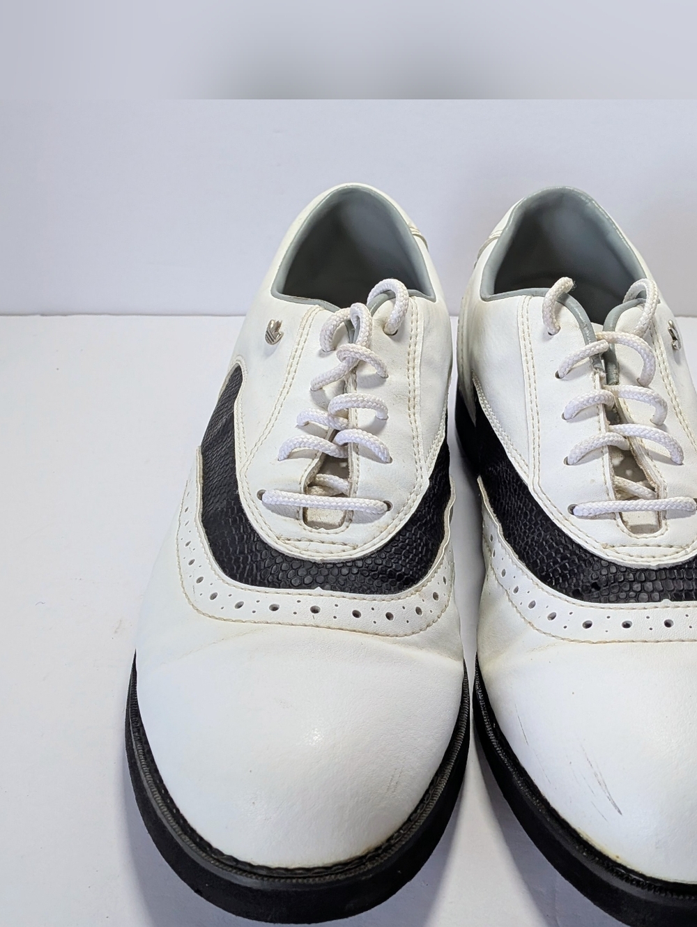 Men’s Adidas Leather Saddle Golf Shoes White/Black Size 12 Wingtip Oxfords - Picture 4 of 5